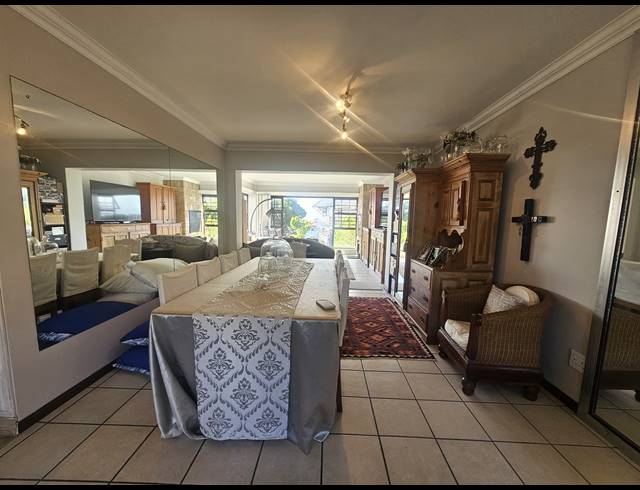 2 BEDROOM APARTMENT FOR SALE IN MOSSEL BAY GOLF ESTATE